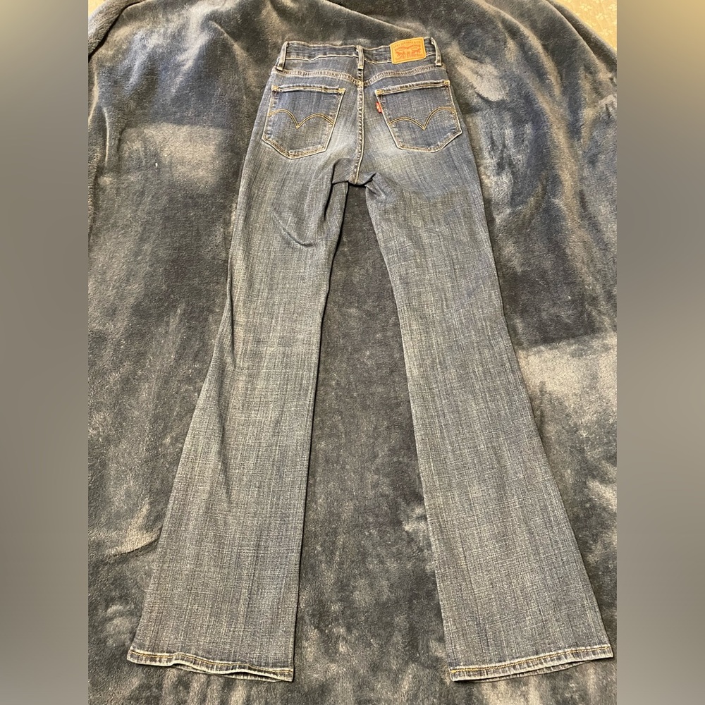 Size 26 Levi’s, bootcut
